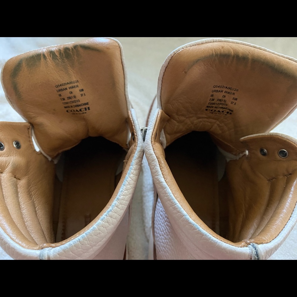 Authentic Coach Urban Hiker - Picture 10 of 13
